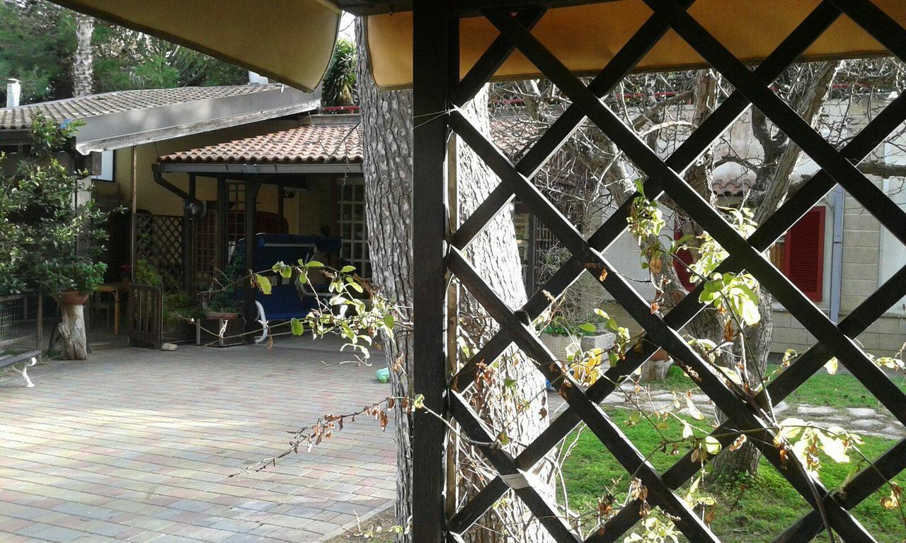 Casina Delle Arti Panzió San Cataldo Kültér fotó